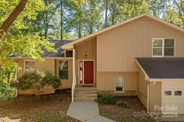 94 Winners CIR, Tryon, NC 28782