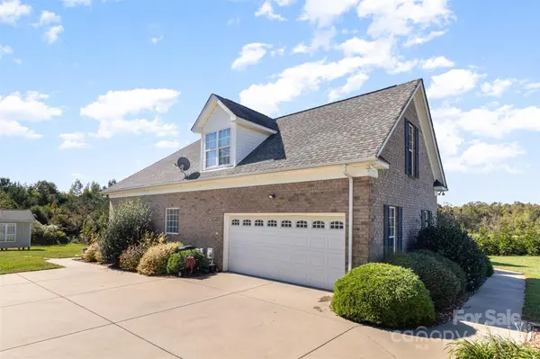 6014 New Hope Church RD, Marshville, NC 28103