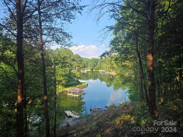 00 Candlewick Cove DR #1 & 2 & 2A, Taylorsville, NC 28681