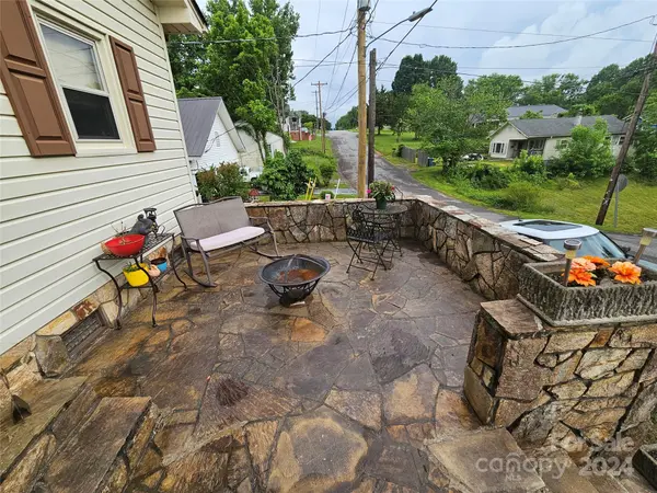 501 Morganton ST NW, Valdese, NC 28690