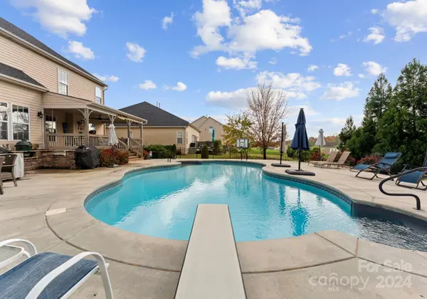 120 Pecan Hills DR, Mooresville, NC 28115