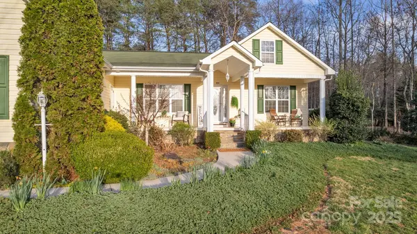 400 Cornerstone DR, Taylorsville, NC 28681