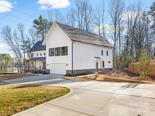 597 Evergreen RD, Clover, SC 29710