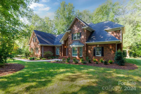 1561 Cureton CT, Rock Hill, SC 29732