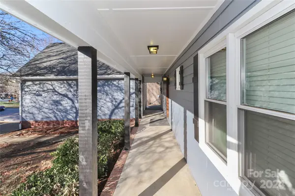 8443 Middleton CIR, Harrisburg, NC 28075