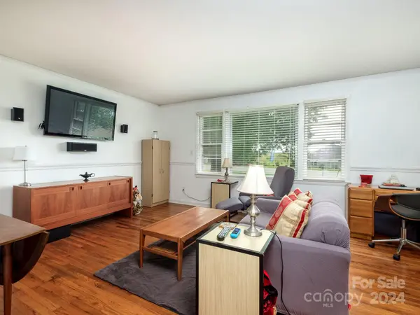 408 Pine Ridge RD, Duncan, SC 29334