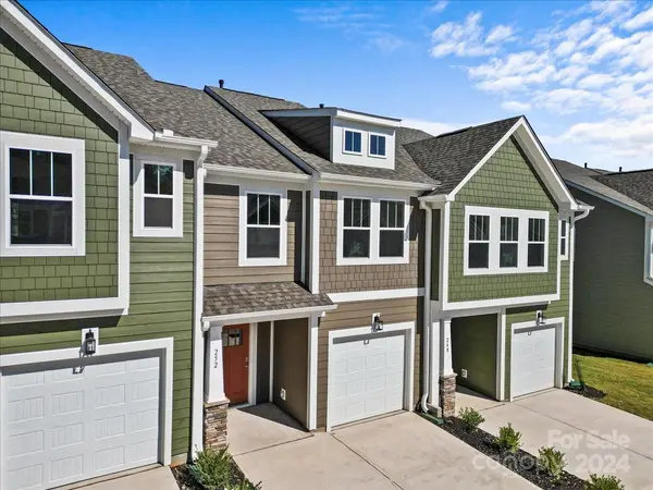 252 Tippin TRL, Travelers Rest, SC 29690