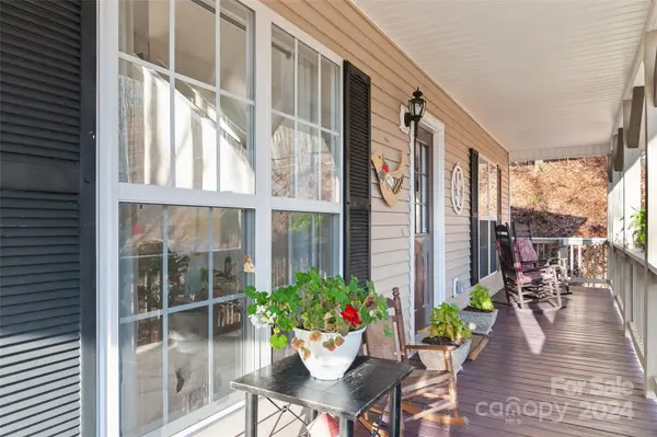 130 Chub RD, Sylva, NC 28779