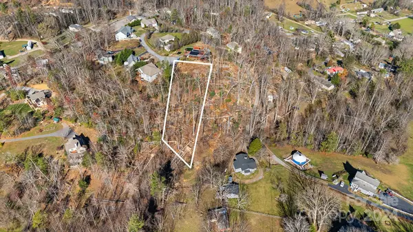25 Briar Ridge DR, Fairview, NC 28730