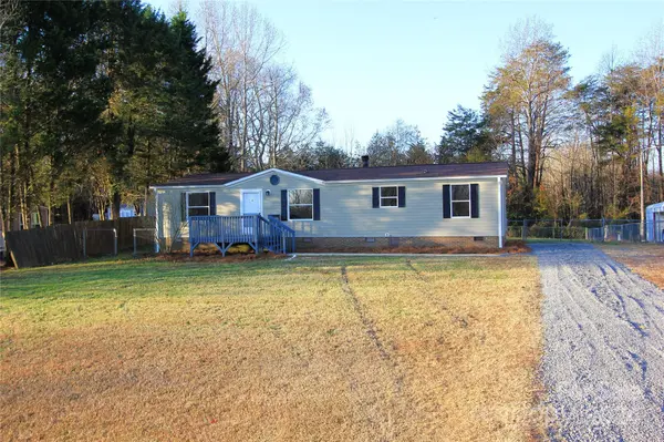 5811 Monarch PASS, Claremont, NC 28610