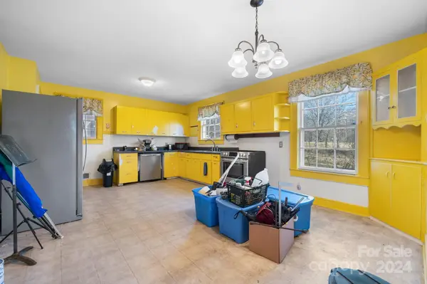 1571 Mount Olive Church RD, Newton, NC 28658