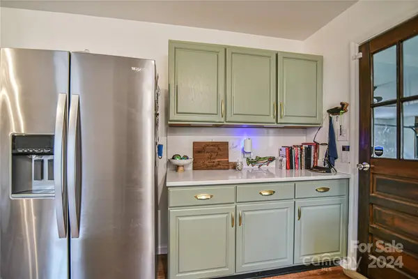 455 New Haw Creek RD, Asheville, NC 28805