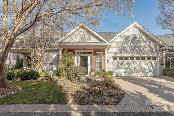 12117 Frogs Leap CT, Charlotte, NC 28277