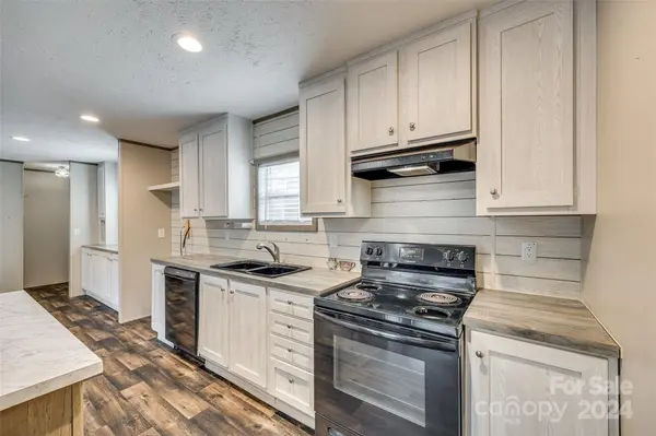 608 Rhoden CT, Catawba, SC 29704