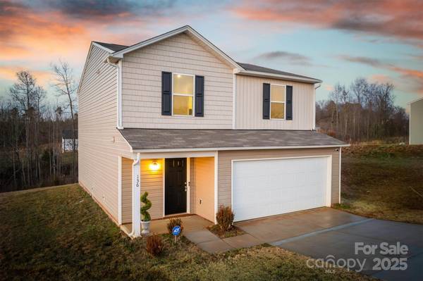 136 Jo Creek LN, Harmony, NC 28634