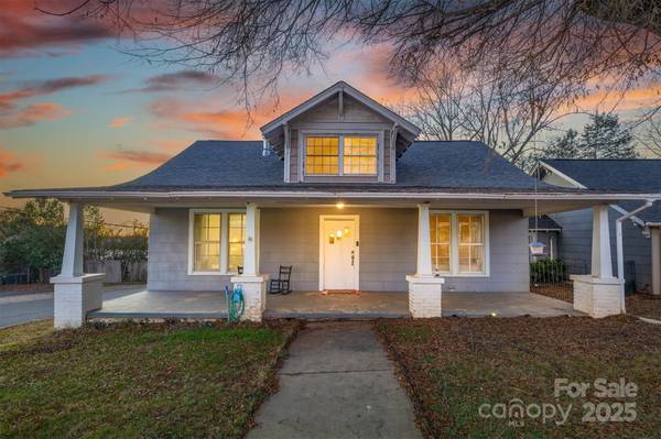 400 N Ashe AVE, Newton, NC 28658
