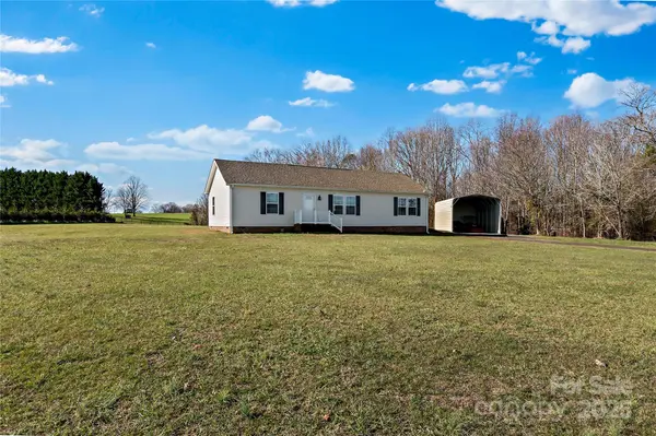 1179 Kaitlyn DR, Boonville, NC 27011