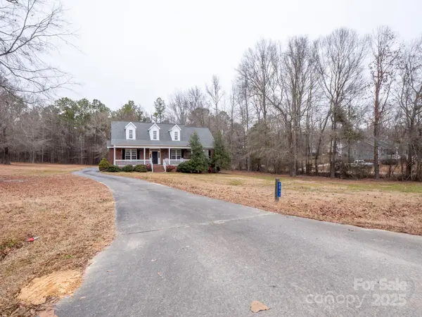 2043 Hunters Ridge RD, Lancaster, SC 29720
