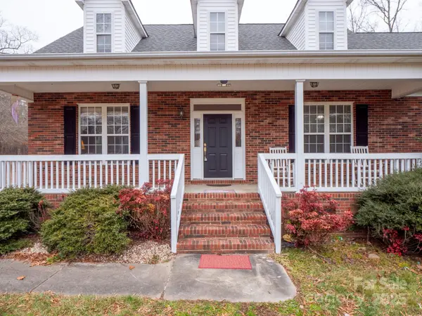 2043 Hunters Ridge RD, Lancaster, SC 29720