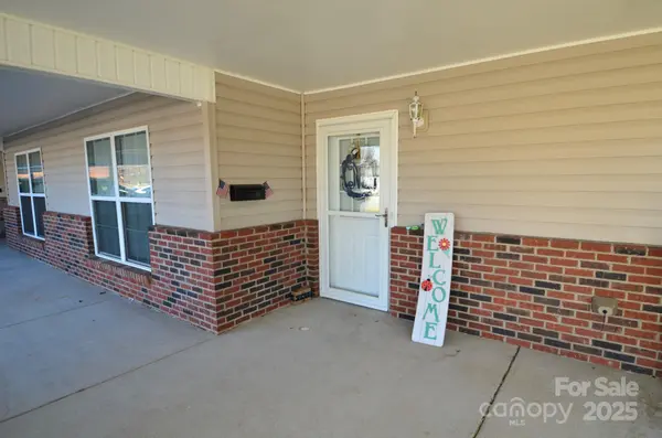 808 E Main ST, Maiden, NC 28650