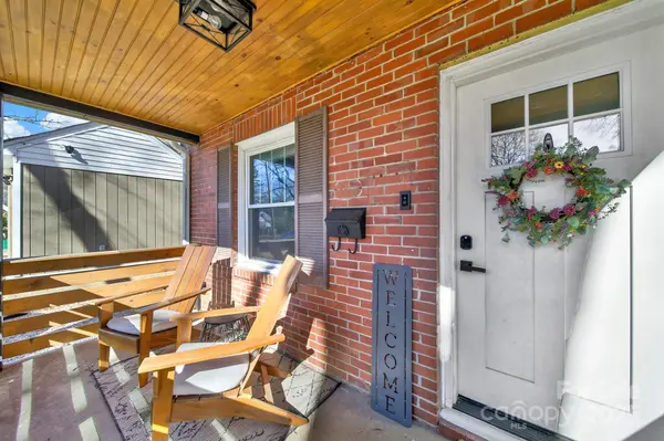 3120 Mathis DR, Charlotte, NC 28208