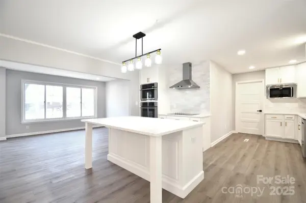 1479 Oakwood AVE, Kannapolis, NC 28081