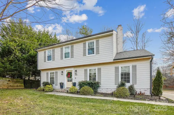 914 Jaywood LN, Matthews, NC 28105