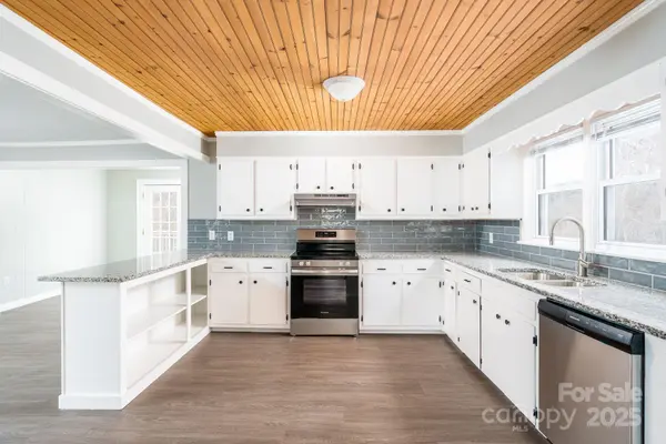 133 Ferguson ST, Canton, NC 28716