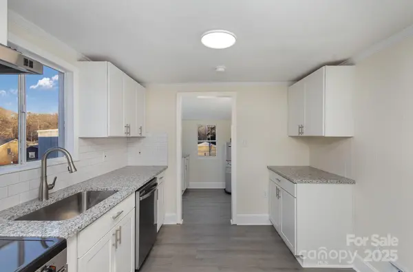 1464 Bradford Heights RD, Gastonia, NC 28054