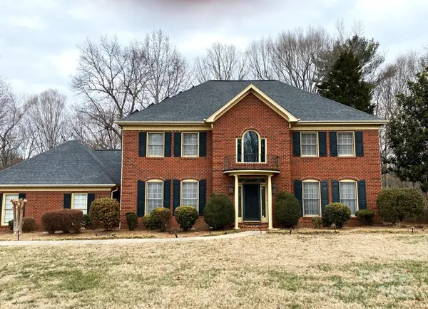 536 19th Avenue DR NW, Hickory, NC 28601