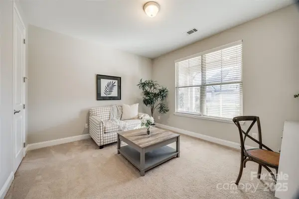 11241 Black Brant LN, Charlotte, NC 28278