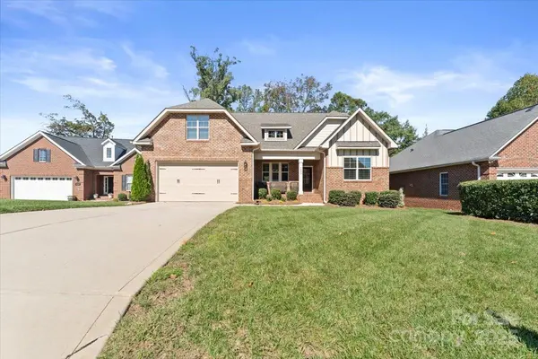 7853 Ballentrae PL, Stanley, NC 28164