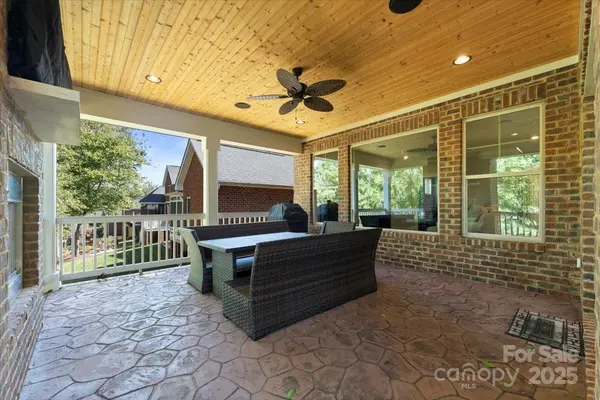 7853 Ballentrae PL, Stanley, NC 28164