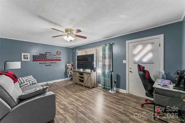 226 Bradley Farm RD, Statesville, NC 28625