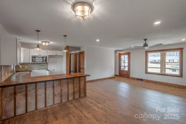 213 Redwood DR, Mocksville, NC 27028