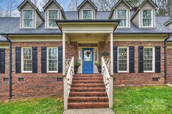 2305 Beechwood DR, Waxhaw, NC 28173