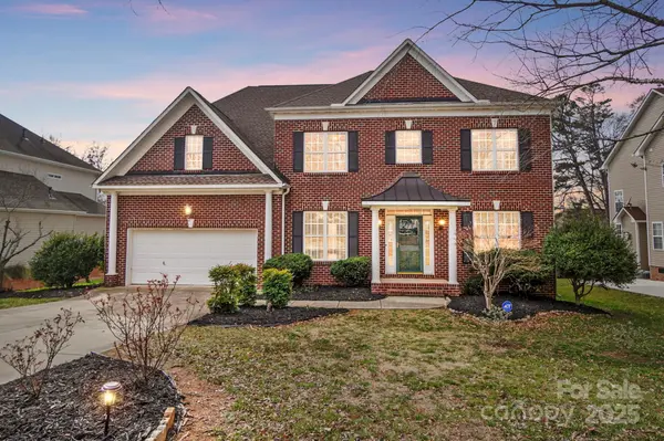 561 Ambergate PL NW, Concord, NC 28027