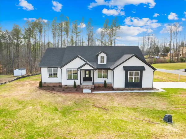 4011 Brandy Creek CT, Clover, SC 29710