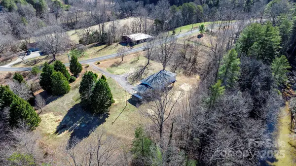 3867 River RD, Morganton, NC 28655