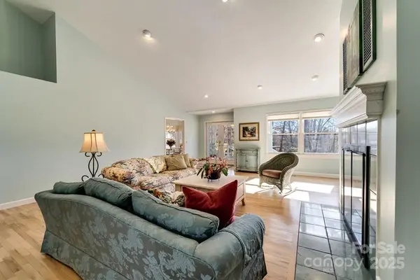 60 Circle TRCE, Franklin, NC 28734