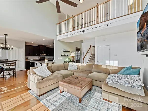 1097 Paddock CIR Rockwell, NC 28138