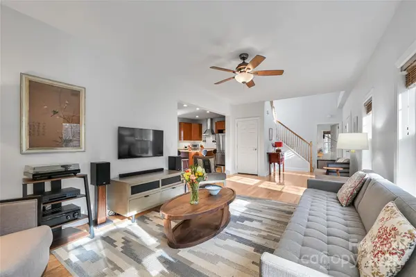 72 Cliffview DR, Asheville, NC 28803