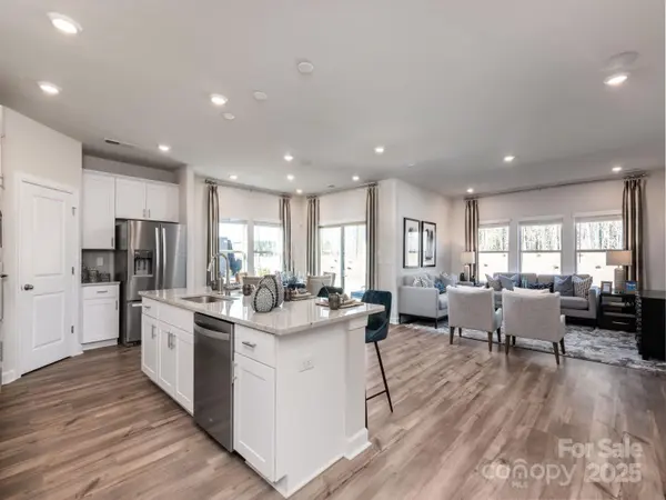 1401 Windy Park DR, Stanley, NC 28164