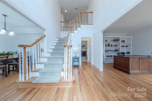 2800 Providence Hills DR, Matthews, NC 28105