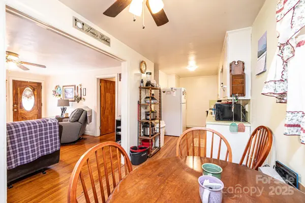 510 W 15th ST Newton, NC 28658