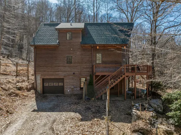 45 Wilderness DR, Weaverville, NC 28787