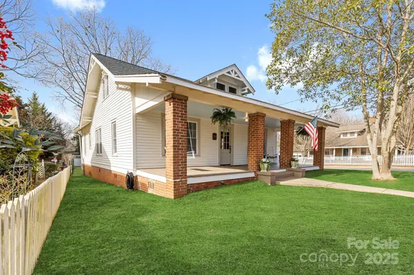 239 Euclid AVE, Statesville, NC 28677