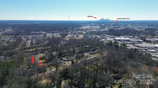 5402 Wales ST, Charlotte, NC 28269