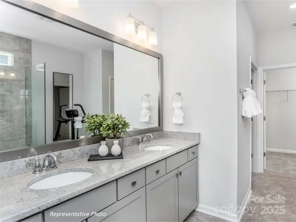 1914 Sparkling Stream DR #057, Belmont, NC 28012
