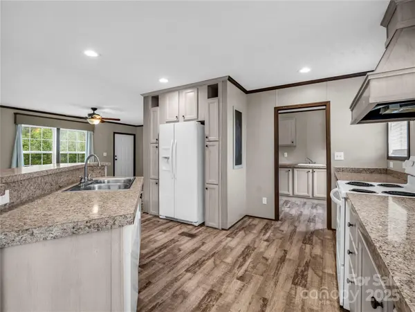 423 Dills RD, Rutherfordton, NC 28139